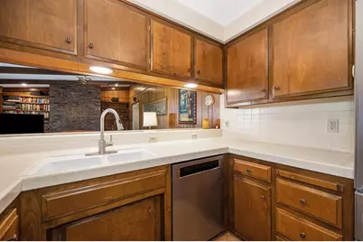 49 Saratoga Circle, Sacramento, CA 95864 - Photo 14