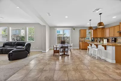 9765 Caneria Way, Elk Grove, CA 95757 - Photo 14