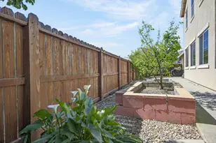 9765 Caneria Way, Elk Grove, CA 95757 - Photo 64