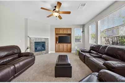 9765 Caneria Way, Elk Grove, CA 95757 - Photo 16