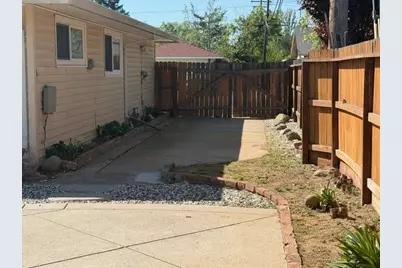 9497 Sara Street, Elk Grove, CA 95624 - Photo 36