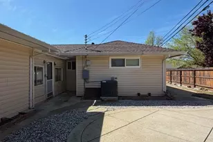 9497 Sara St, Elk Grove, CA 95624 - Photo 38