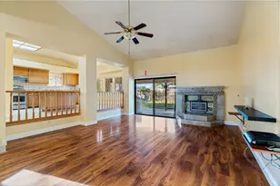 2721 Lock Ave, Sacramento, CA 95822 - Photo 16