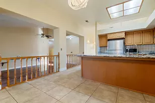 2721 Lock Ave, Sacramento, CA 95822 - Photo 14