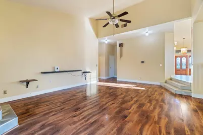 2721 Lock Avenue, Sacramento, CA 95822 - Photo 18