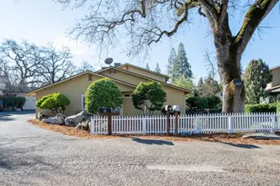 494 Surrey Ct, Murphys, CA 95247 - Photo 4