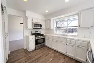 8520 Morning Skye Way, Antelope, CA 95843 - Photo 18