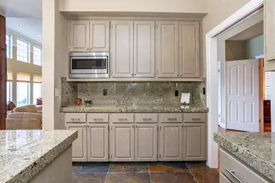 808 Country Club Drive, Modesto, CA 95356 - Photo 28