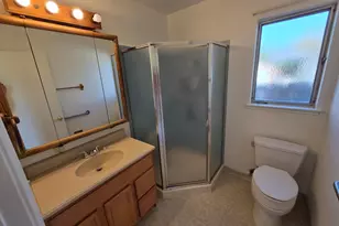 2100 Farnsworth Way, Rancho Cordova, CA 95670 - Photo 34