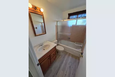 2100 Farnsworth Way, Rancho Cordova, CA 95670 - Photo 26