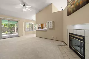 8385 Stonybeck Cir, Sacramento, CA 95828 - Photo 8