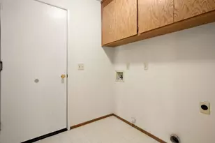 8385 Stonybeck Cir, Sacramento, CA 95828 - Photo 20