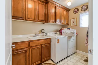 1712 Newhampton Way, Modesto, CA 95355 - Photo 42