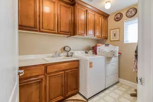 1712 Newhampton Way, Modesto, CA 95355 - Photo 42