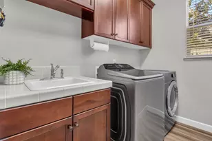 307 Bannerman Ct, El Dorado Hills, CA 95762 - Photo 16