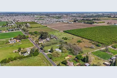 21398 Oleander Avenue, Manteca, CA 95337 - Photo 24