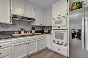 23944 Oakmont Way, Auburn, CA 95602 - Photo 16