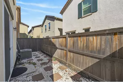 8195 Kramer Ranch Lane, Elk Grove, CA 95758 - Photo 40