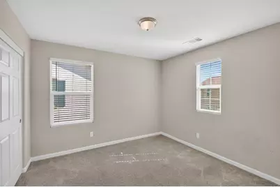 8195 Kramer Ranch Lane, Elk Grove, CA 95758 - Photo 32