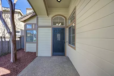 225 Rochelle Court, Roseville, CA 95661 - Photo 4