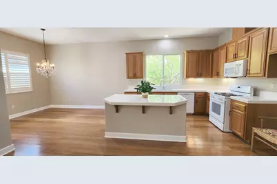 2064 Ranch Bluff Way, El Dorado Hills, CA 95762 - Photo 2