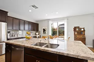 2210 Russell Cir, Woodland, CA 95776 - Photo 28