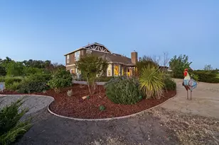 35700 Lasiandra Ln, Davis, CA 95616 - Photo 8