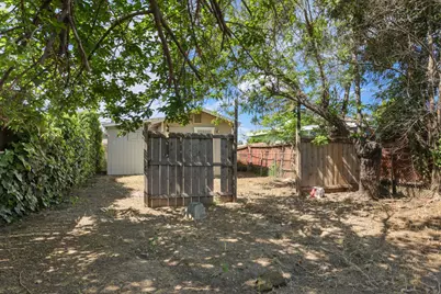 124 S Fresno Avenue, Stockton, CA 95203 - Photo 32