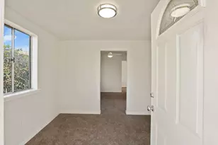 124 S Fresno Ave, Stockton, CA 95203 - Photo 2