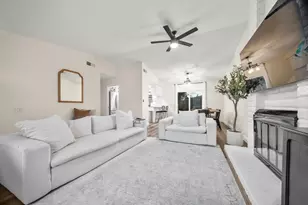 10981 Mira River Ct, Rancho Cordova, CA 95670 - Photo 4