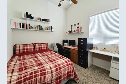 8568 Derlin Way, Sacramento, CA 95823 - Photo 12