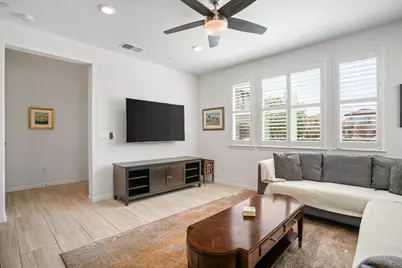 1041 Essington Lane, Roseville, CA 95747 - Photo 18