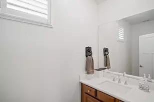 1041 Essington Ln, Roseville, CA 95747 - Photo 32