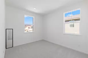 2051 Camden St, Hollister, CA 95023 - Photo 18