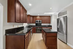 9184 Condesa Dr, Sacramento, CA 95826 - Photo 8