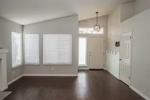 6511 Shasta Creek Way, Elk Grove, CA 95758 - Photo 10