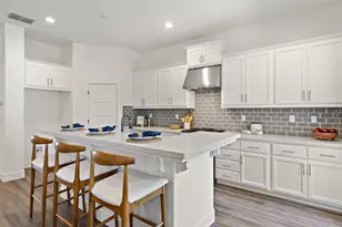 3329 Crocker Dr, Sacramento, CA 95818 - Photo 14