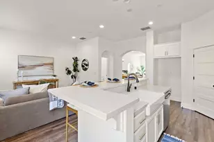 3329 Crocker Dr, Sacramento, CA 95818 - Photo 16