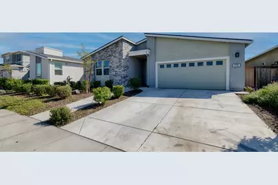 4701 Jubilee Court, Roseville, CA 95747 - Photo 2