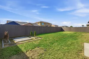 974 N Lyonia Dr, Galt, CA 95632 - Photo 38