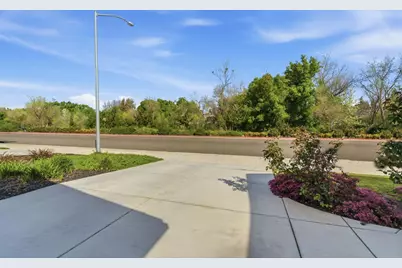 974 N Lyonia Drive, Galt, CA 95632 - Photo 4