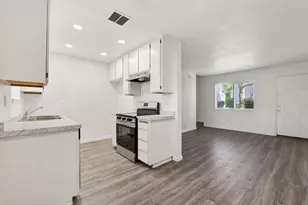 8264 Center Pkwy, Sacramento, CA 95823 - Photo 6