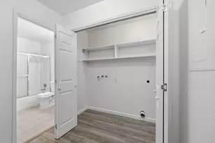 8264 Center Pkwy, Sacramento, CA 95823 - Photo 8