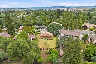 9872 Oakplace E, Folsom, CA 95630 - Photo 48