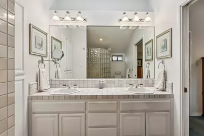 4216 Corona Way, Sacramento, CA 95864 - Photo 28