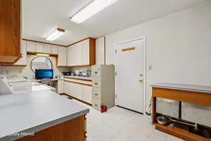 4216 Corona Way, Sacramento, CA 95864 - Photo 16