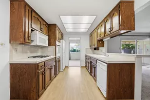 6319 St James Dr, Carmichael, CA 95608 - Photo 18