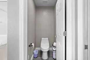 446 Port St, Los Banos, CA 93635 - Photo 44