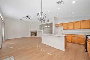 9052 Pembridge Dr, Elk Grove, CA 95624 - Photo 16