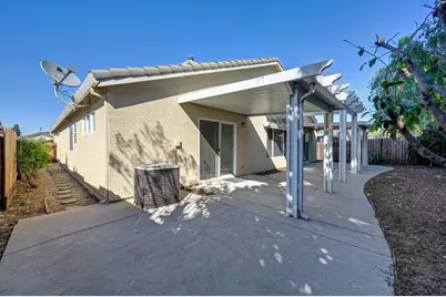 9052 Pembridge Drive, Elk Grove, CA 95624 - Photo 36